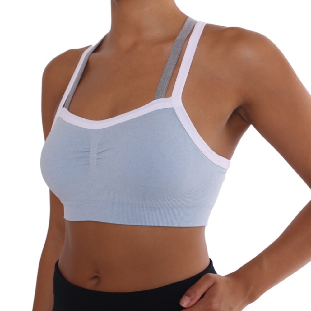 Athletic Cross Back Yoga Workout Sports Bra - Picture 4 of 5